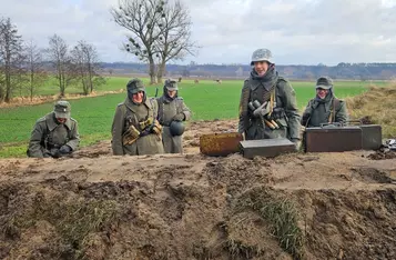 Piknik zimowy z inscenizacją historyczną w Borównie/ Fot. Bartosz Kubacki