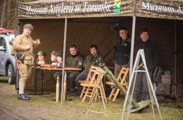 Piknik zimowy z inscenizacją historyczną w Borównie/ Fot. Pitrex