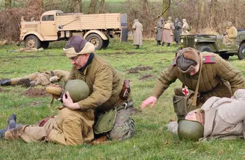 Piknik zimowy z inscenizacją historyczną w Borównie/ Fot. Bartosz Kubacki