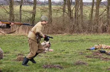 Piknik zimowy z inscenizacją historyczną w Borównie/ Fot. Bartosz Kubacki