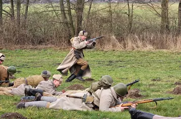 Piknik zimowy z inscenizacją historyczną w Borównie/ Fot. Bartosz Kubacki