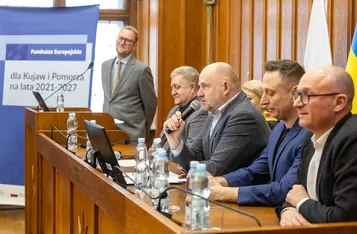 Ceremonia przekazania umów FEdKP, 28 lutego 2025, fot. Szymon Zdziebło/tarantoga.pl dla UMWKP