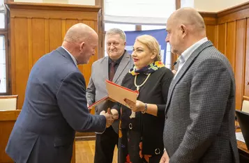 Ceremonia przekazania umów FEdKP, 28 lutego 2025, fot. Szymon Zdziebło/tarantoga.pl dla UMWKP