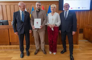 Uroczystość wręczenia umów FEdKP, 13 czerwca 2025 r., fot. Mikołaj Kuras dla UMWKP
