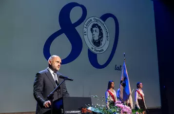 Osiemdziesięciolecie IV LO w Toruniu, fot. Szymon Zdziebło/tarantoga.pl dla UMWKP