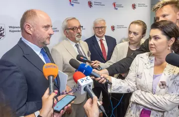 Podpisanie porozumienia na rzecz utworzenia Międzynarodowego Instytutu Polskiej Akademii Nauk, fot. Mikołaj Kuras dla UMWKP