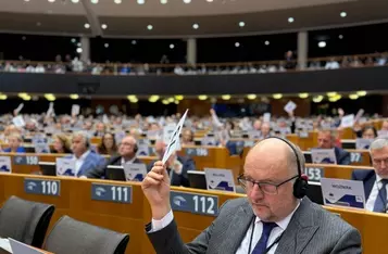 Marszałek Piotr Całbecki podczas sesji plenarnej Komitetu Regionów, fot. Mieszko Matusiak/UMWKP