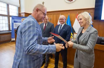Przekazanie umów o finansowanie projektów w ramach FEdKP, 29 października 2025, fot. Mikołaj Kuras dla UMWKP