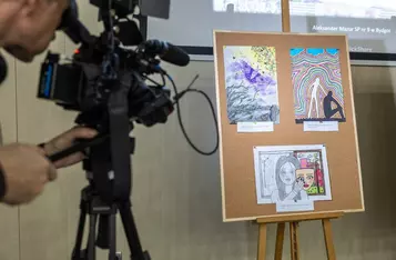Wręczenie nagród w konkursie plastycznym „Zdrowie psychiczne – wyraź je artystycznie”, fot. Szymon Zdziebło/tarantoga.pl dla UMWKP