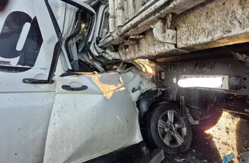 Pod Chełmnem bus zderzył się z ciężarówką/ Fot. OSP Unisław