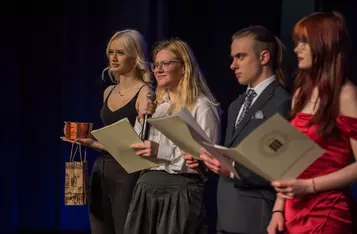 Charytatywny koncert dla Leny i Elizy w kinotatrze Rondo