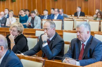 Sesja budżetowa sejmiku województwa, 19 grudnia 2025, fot. Szymon Zdziebło/tarantoga dla UMWKP