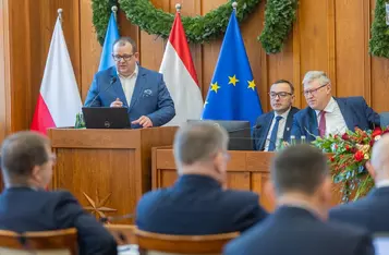 Sesja budżetowa sejmiku województwa, 19 grudnia 2025, fot. Szymon Zdziebło/tarantoga dla UMWKP