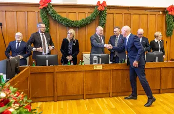 Sesja budżetowa sejmiku województwa, 19 grudnia 2025, fot. Szymon Zdziebło/tarantoga dla UMWKP