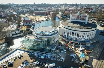 Rozbudowa Opery Nova w obiektywie Tomasza Czachorowskiego/eventphoto (dla UMWKP)