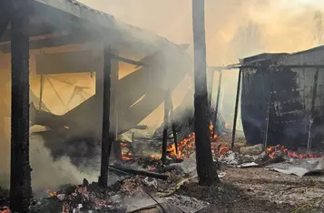 Pożar w zakładzie produkcyjnym pod Chełmnem/ Fot. OSP Bieńkówka