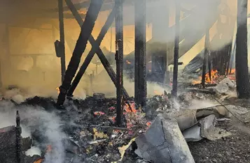 Pożar w zakładzie produkcyjnym pod Chełmnem/ Fot. OSP Bieńkówka
