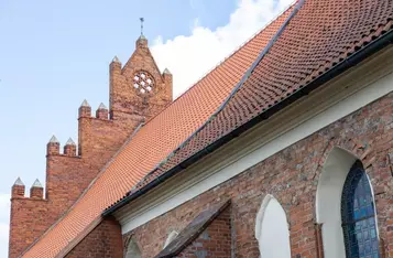 Kościół św. Mikołaja w Kowalewie Pomorskim (powiat golubsko-dobrzyński), fot. Mikołaj Kuras dla UMWKP