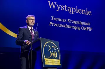Gala z okazji 35-lecia samorządu pielęgniarek i położnych, Toruń, Jordanki, fot. Szymon Zdziebło/tarantoga dla UMWKP