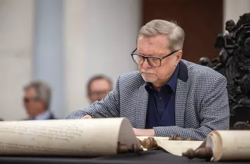 Podpisanie listu intencyjnego w sprawie obchodów rocznicy lokacji miejskiej Torunia i Chełmna, fot. Szymon Zdziebło/tarantoga dla UMWKP