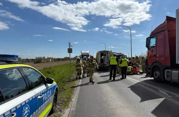 Wypadek na drodze wojewódzkiej nr 548 w Krusinie pod Chełmnem/ Fot. KP PSP Chełmno