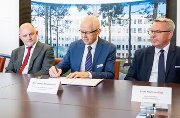 Umowa o finansowanie rozbudowy i modernizacji zespołu głównego Centrum Onkologii podpisana, fot. Tomasz Czachorowski/eventphoto dla UMWKP
