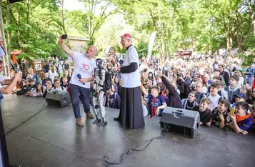 Przystanek JPII, 12 czerwca 2026, Toruń, fot. Szymon Zdziebło/tarantoga dla UMWKP
