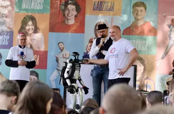 Przystanek JPII, 12 czerwca 2026, Toruń, fot. Szymon Zdziebło/tarantoga dla UMWKP