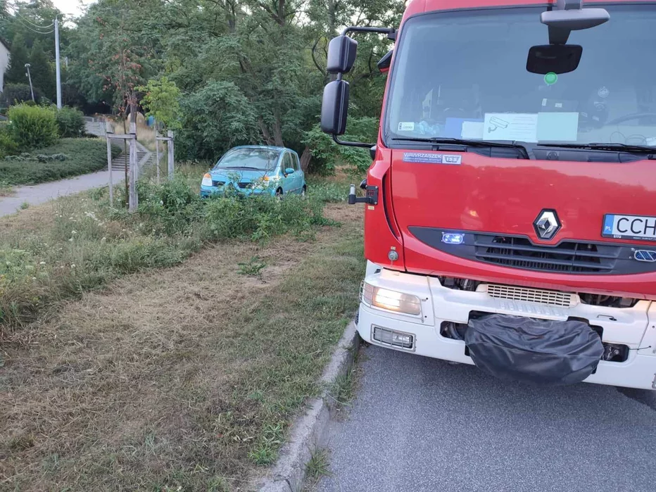 Kolizja. Ul. Parowa w Chełmnie/ Fot. KP PSP Chełmno