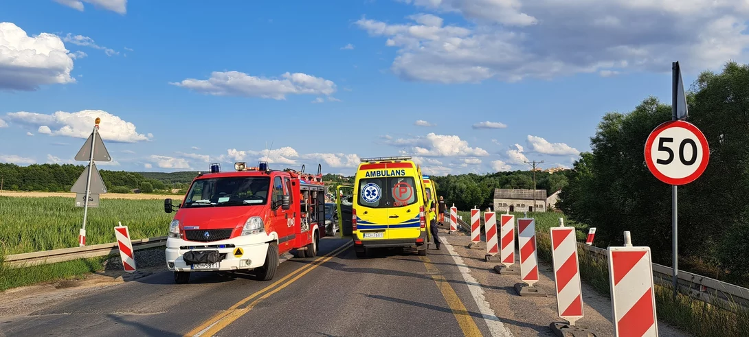 Trzy auta zderzyły się na remontowanym odcinku drogi krajowej nr 91 w Chełmnie/ Fot. KP PSP Chełmno