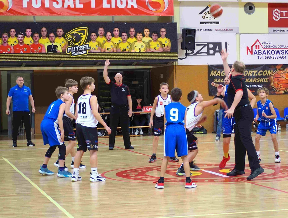 W hali widowiskowo-sportowej w Świeciu odbył się mecz ŚKK Świecie kontra SKK Basket Włocławek/ Fot. AW