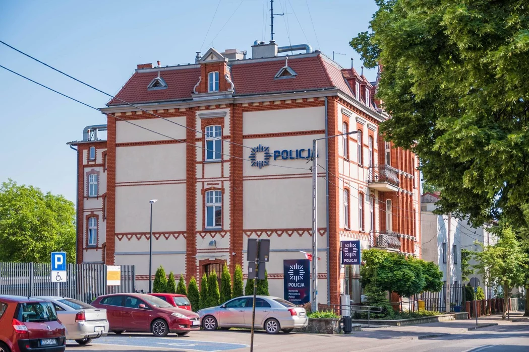 Policjanci ostrzegają mieszkańców Chełmna i okolic przed oszustami/ Fot. Pitrex