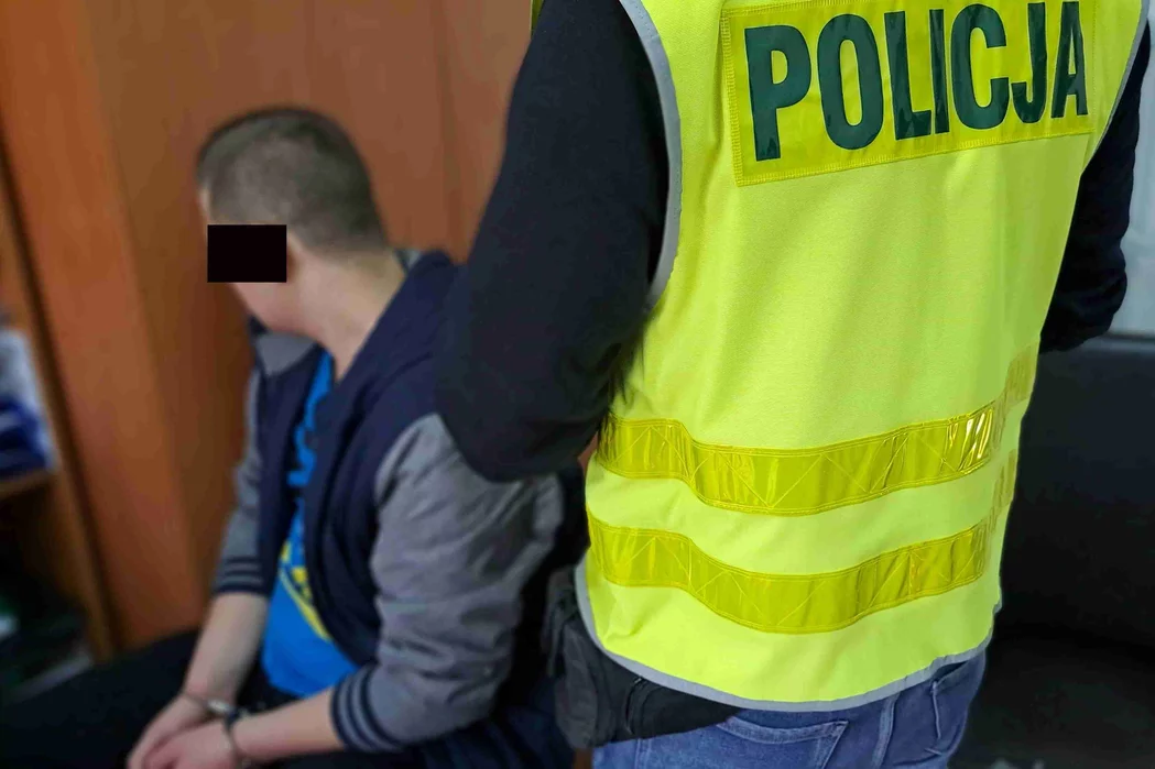 Policjanci zatrzymali pod Świeciem mężczyznę z kilogramami narkotyków/ Fot. KPP Świecie