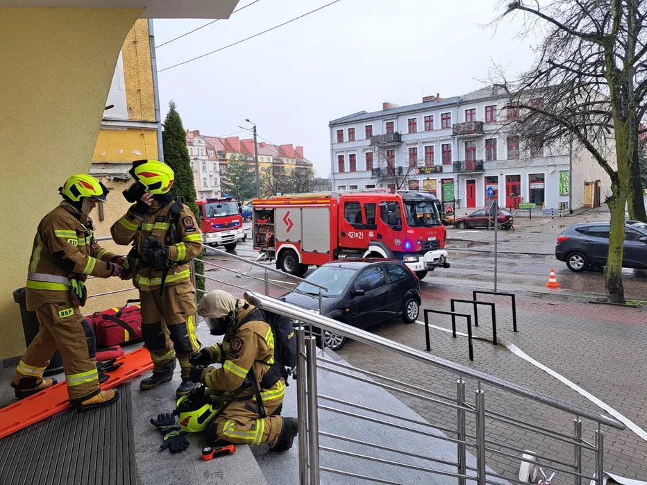 Pełno dymu w kinie Rondo w Chełmnie. Strażacy ćwiczyli na wypadek pożaru/ Fot. KP PSP w Chełmnie