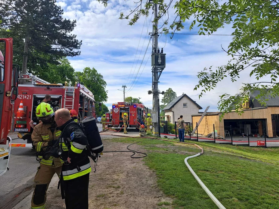 Pożar domu pod Chełmnem. Trwa zbiórka dla pogorzelców z Bajerza/ Fot. KP PSP Chełmno