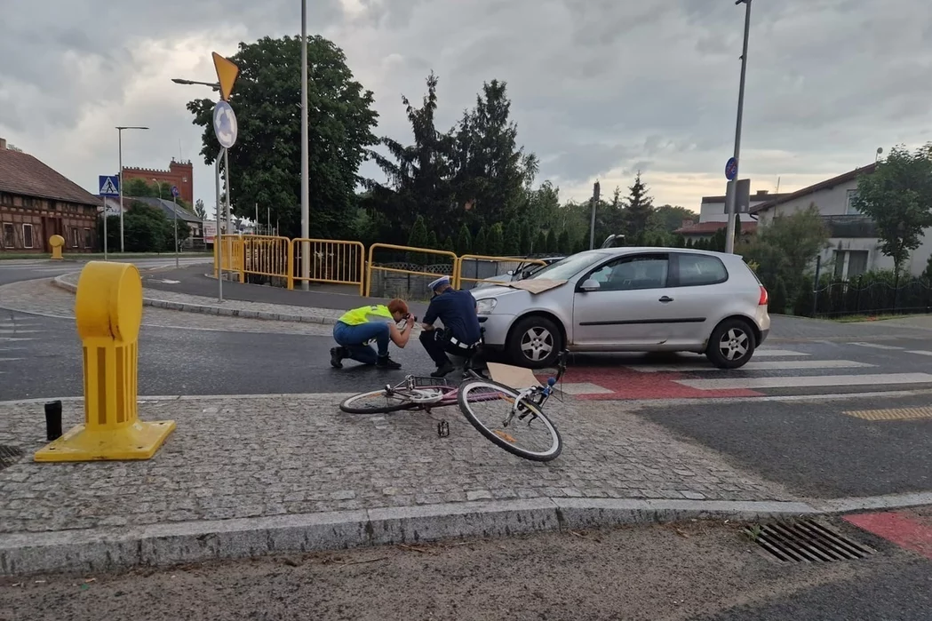 Wypadek w Świeciu. Kierowca był pijany/ Fot. KPP Świecie