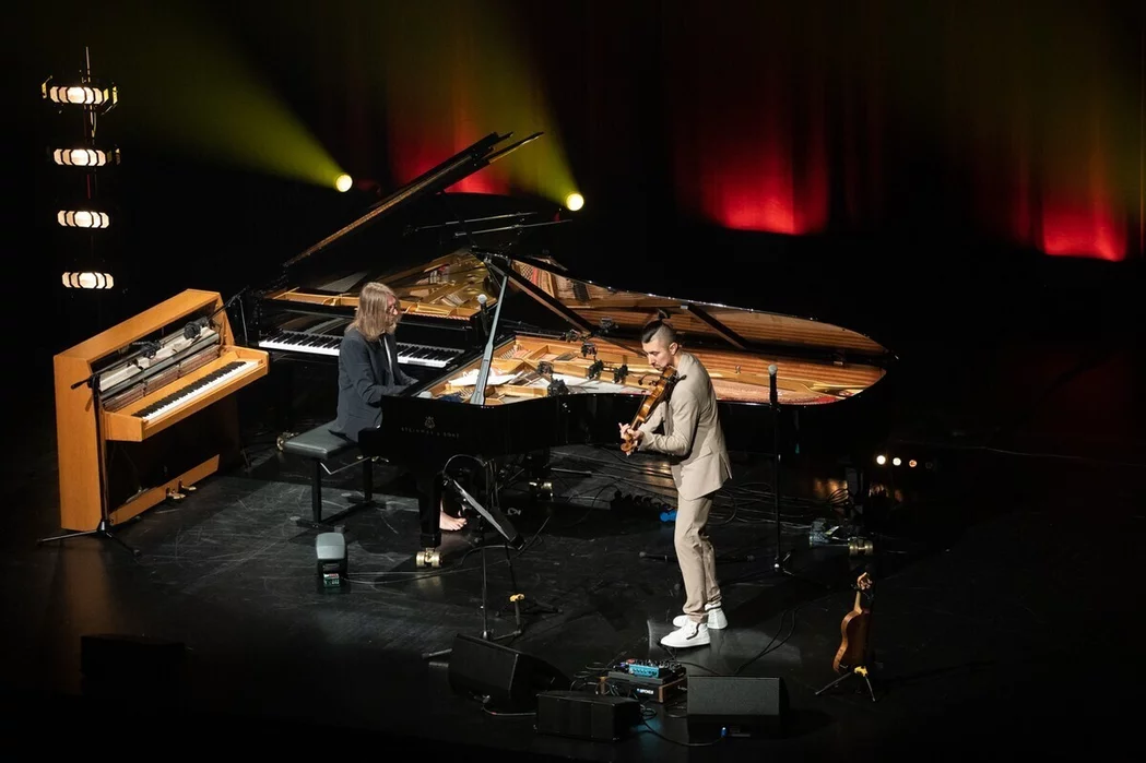 Koncert „Passacaglia” Leszka Możdżera i Adama Bałdycha w ramach Międzynarodowego Festiwalu i Konkursu Skrzypcowego im. Karola Lipińskiej w Toruniu, fot. Mikołaj Kuras dla UMWKP