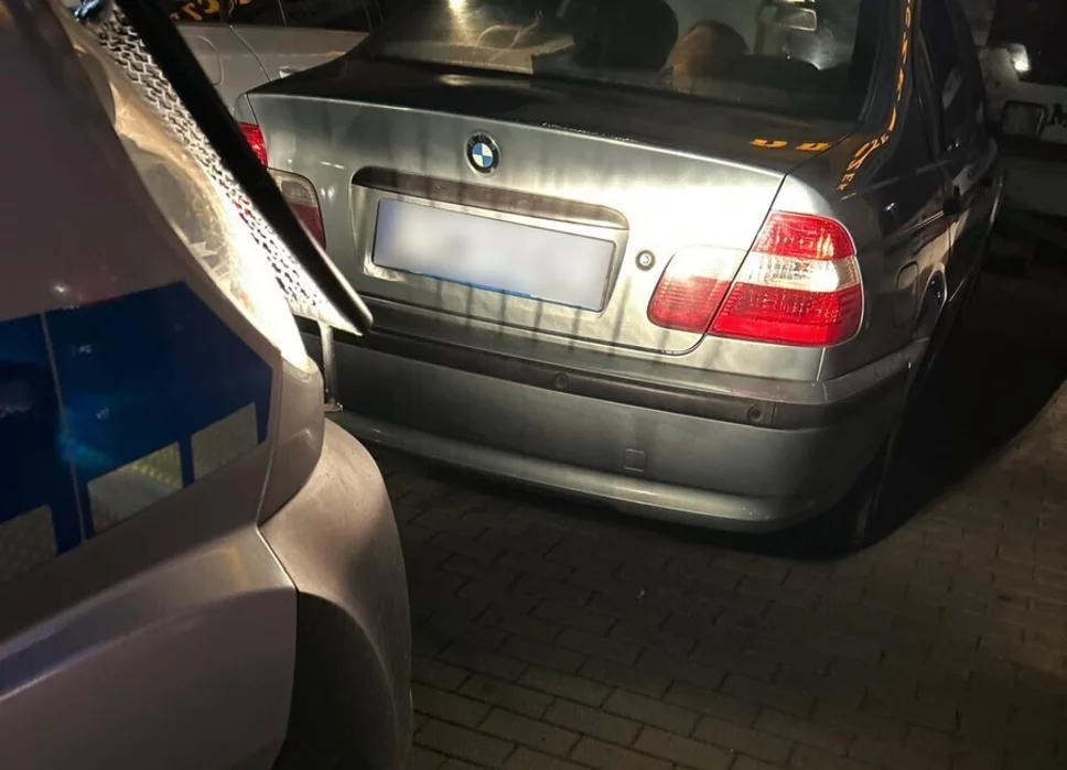 Policjanci ze Świecia zatrzymali młodego kierowcę bmw/ Fot. KPP Świecie