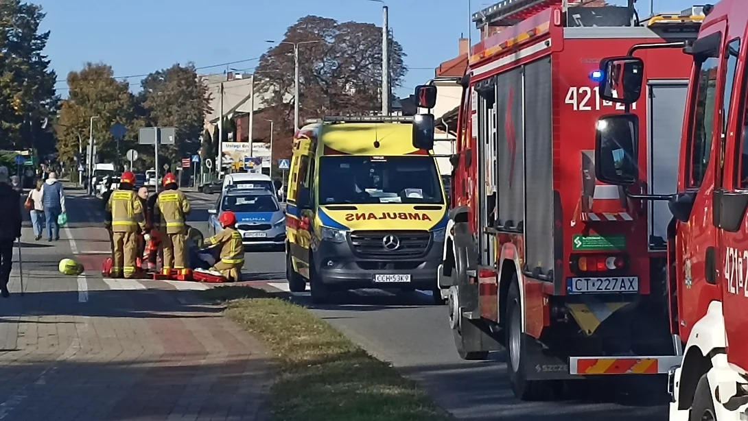 W Chełmnie kierowca auta uderzył w motocyklistę/ Fot. KP PSP Chełmno