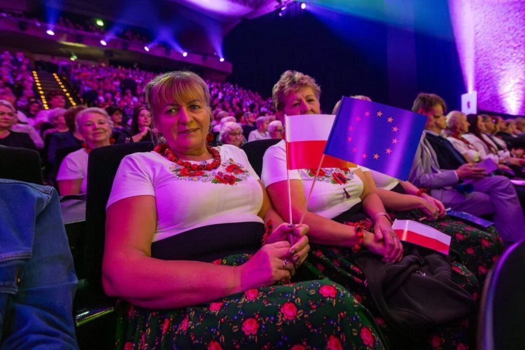 Gala europejska z okazji 25-lecia województwa kujawsko-pomorskiego/ fot. Szymon Zdziebło/tarantoga.pl dla UMWKP