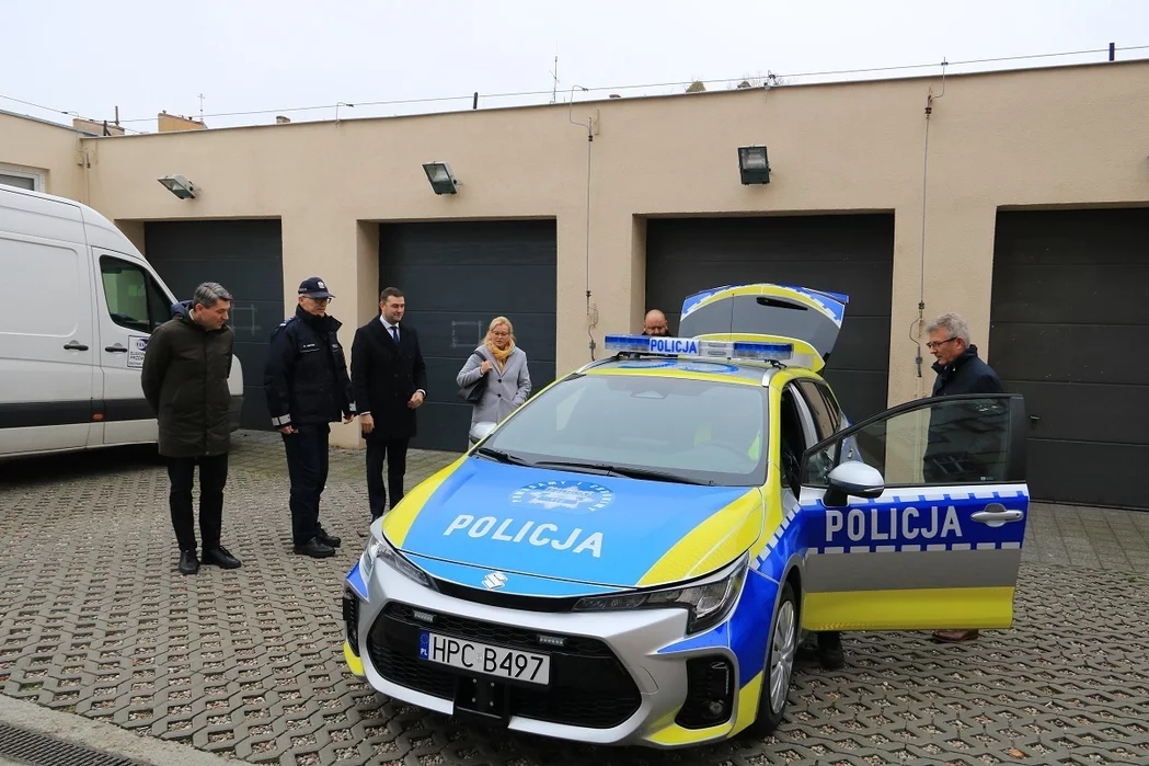 Uroczyste przekazanie nowego radiowozu dla KPP Chełmno/ Fot. KPP Chełmno