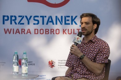 Janek Mela: Mówię o swoich doświadczeniach