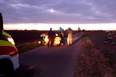 Tragedia z hulajnogą pod Chełmnem. Po nieprzytomne dziecko przyleciało LPR [ZDJĘCIA]