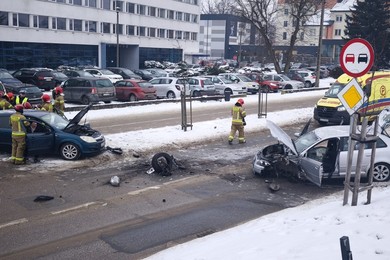 Wypadek w centrum Chełmna. Są ranni [ZDJĘCIA]